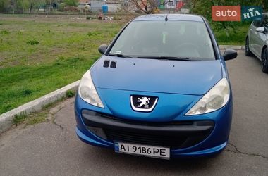 Хэтчбек Peugeot 206 plus 2009 в Киеве