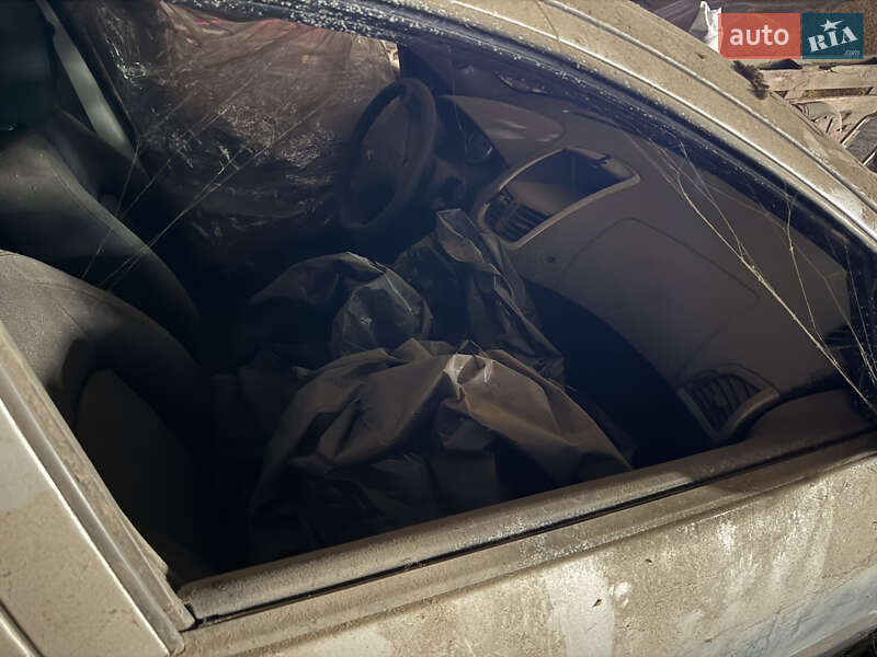 Хэтчбек Peugeot 206 plus 2012 в Львове