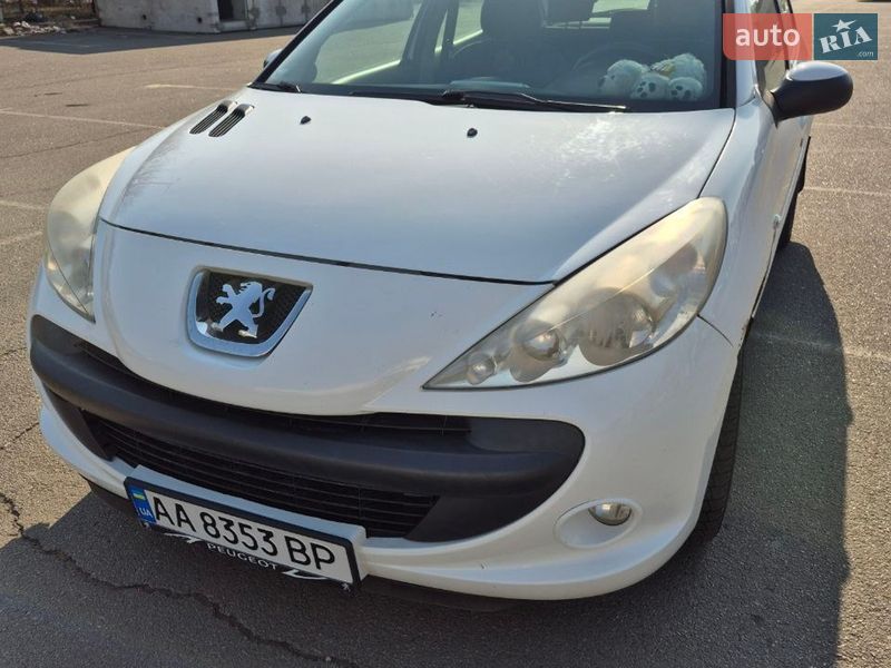 Peugeot 206+ 2012