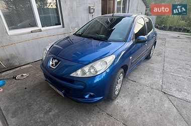 Хэтчбек Peugeot 206 plus 2009 в Хусте