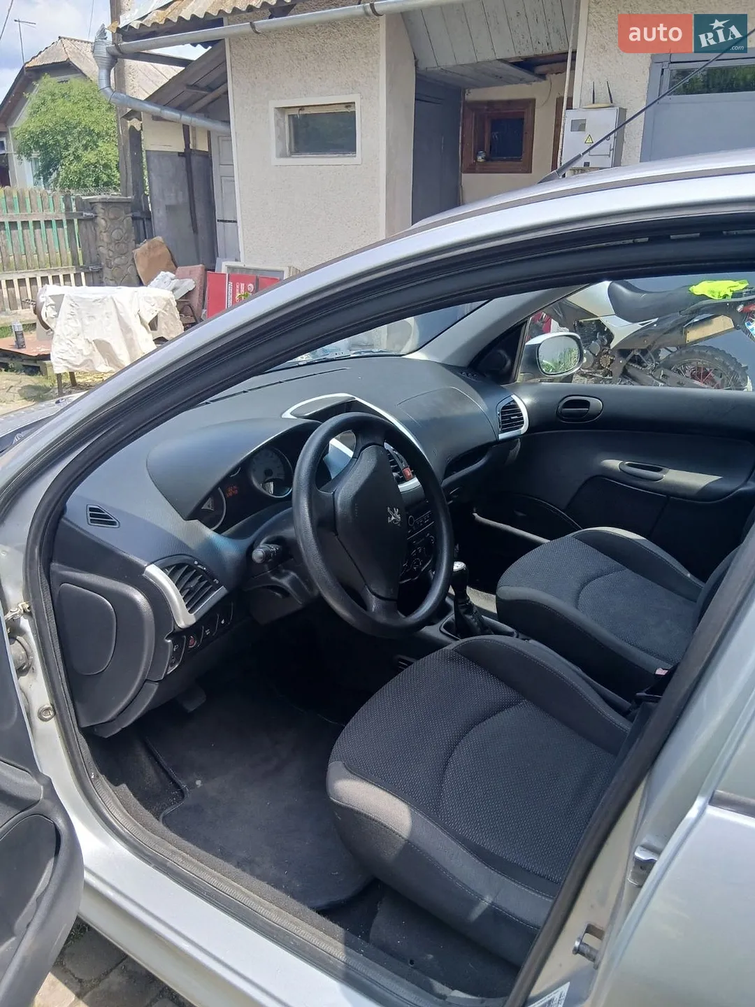 2011 Peugeot 206 - мініатюра 2