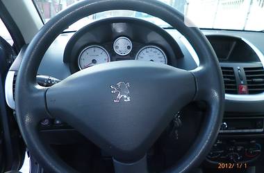 Хэтчбек Peugeot 206 2012 в Виннице