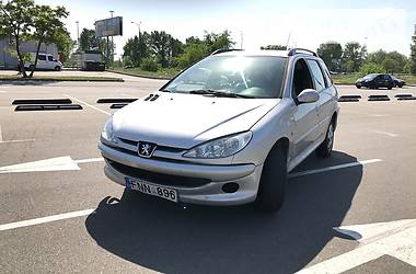Универсал Peugeot 206 2003 в Киеве
