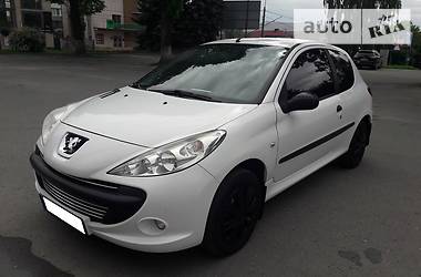 Хэтчбек Peugeot 206 2011 в Тернополе