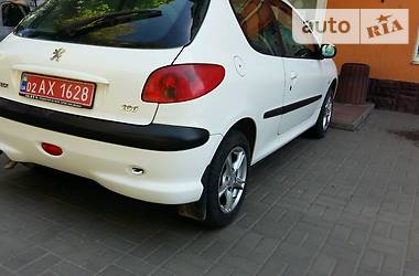 Хэтчбек Peugeot 206 2005 в Виннице