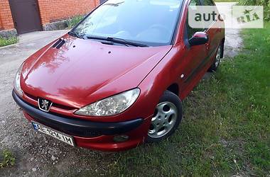 Хэтчбек Peugeot 206 2004 в Днепре