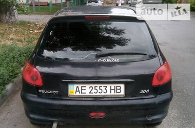 Хэтчбек Peugeot 206 2005 в Киеве
