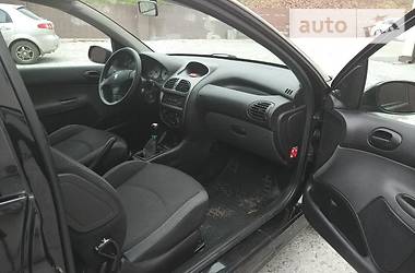 Хэтчбек Peugeot 206 2008 в Днепре