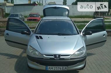 Хэтчбек Peugeot 206 2002 в Овруче