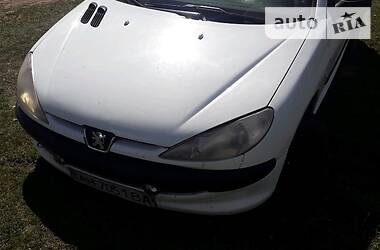 Хэтчбек Peugeot 206 2003 в Киеве