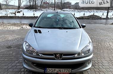 Хэтчбек Peugeot 206 2004 в Тернополе