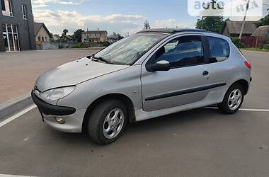 Хэтчбек Peugeot 206 2000 в Киеве