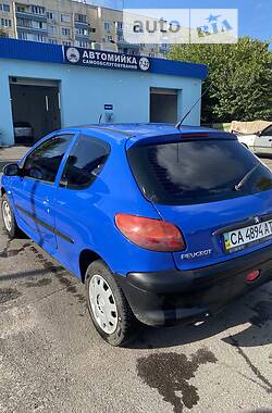 Хетчбек Peugeot 206 2000 в Черкасах