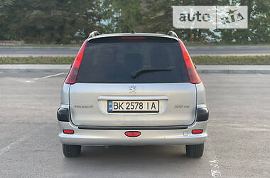 Универсал Peugeot 206 2003 в Ровно