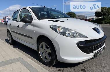 Хэтчбек Peugeot 206 2009 в Мукачево