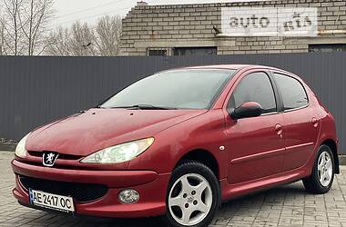 Хэтчбек Peugeot 206 2007 в 