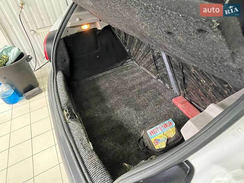 Хэтчбек Peugeot 206 2000 в Одессе фото 4 Хэтчбек Peugeot 206 2000 в Одессе