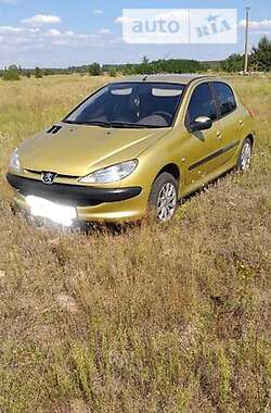 Хетчбек Peugeot 206 2002 в Івано-Франківську