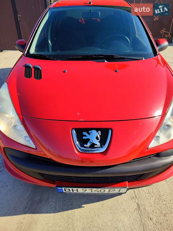 Хетчбек Peugeot 206 2011 в Одесі