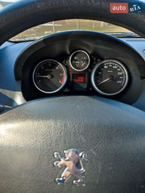 Хетчбек Peugeot 206 2011 в Одесі