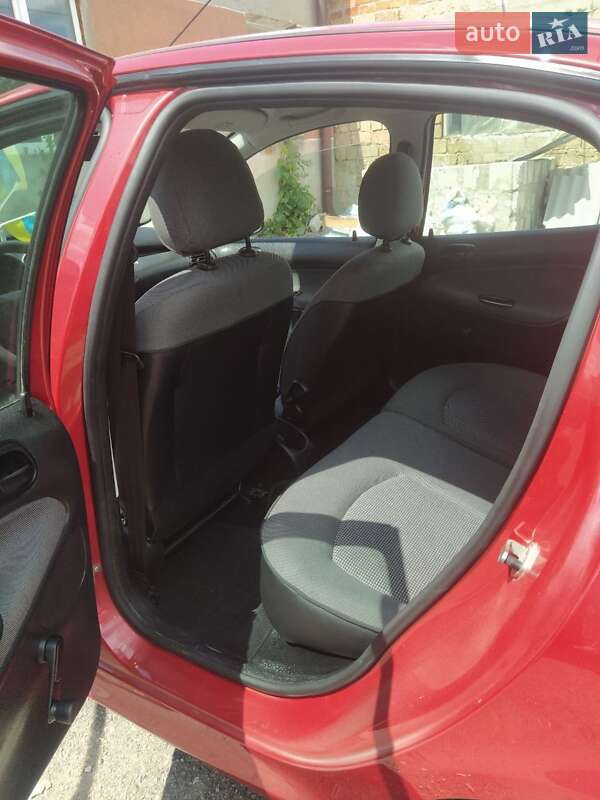 Седан Peugeot 206 2010 в Славуті