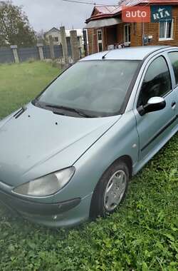 Хетчбек Peugeot 206 2000 в Вижниці