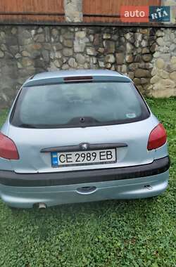 Хетчбек Peugeot 206 2000 в Вижниці