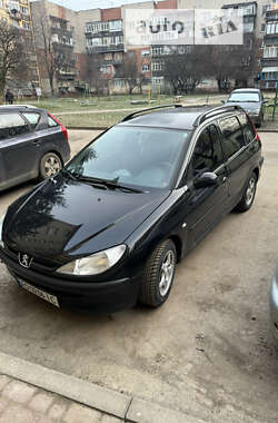 Хетчбек Peugeot 206 2002 в Ужгороді