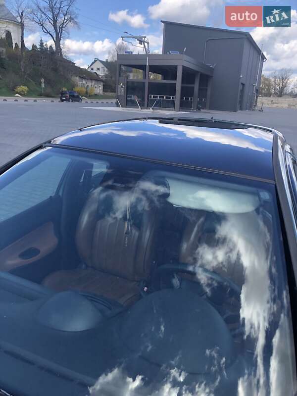 Хэтчбек Peugeot 206 2003 в Зборове