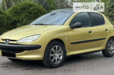 Хэтчбек Peugeot 206 2002 в Днепре