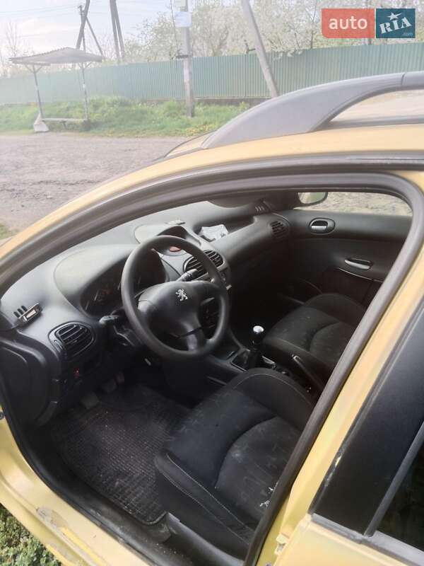 Хэтчбек Peugeot 206 2002 в Хмельницком