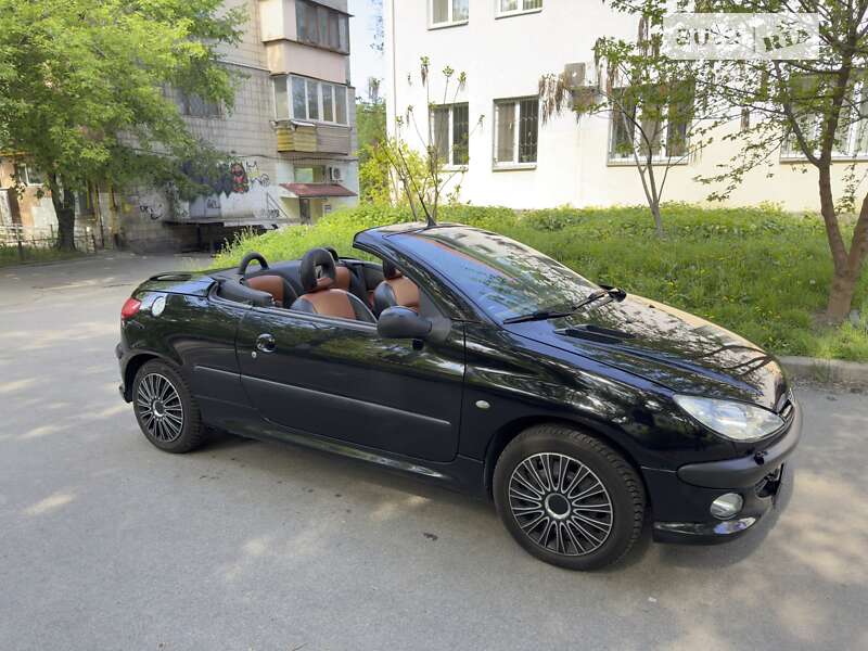 Кабриолет Peugeot 206 2002 в Киеве
