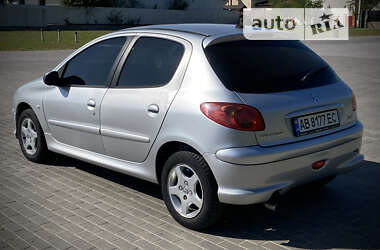 Хетчбек Peugeot 206 2007 в Вінниці