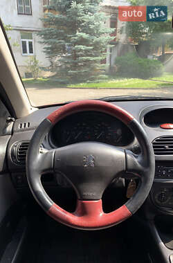 Седан Peugeot 206 2007 в 