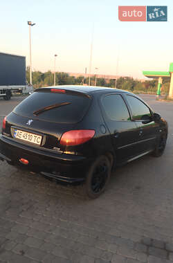 Хэтчбек Peugeot 206 2007 в 