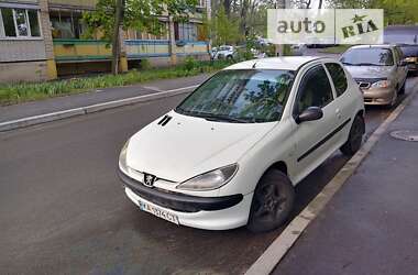 Хэтчбек Peugeot 206 2003 в Киеве