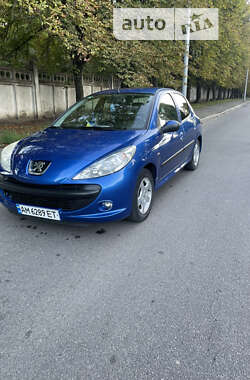 Хетчбек Peugeot 206 2012 в Києві