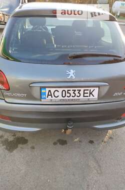 Хэтчбек Peugeot 206 2011 в Луцке