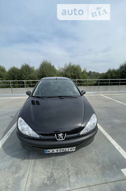 Хэтчбек Peugeot 206 2008 в Киеве