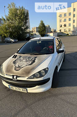 Хэтчбек Peugeot 206 2008 в Киеве