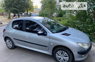 Хетчбек Peugeot 206 2002 в Миколаєві