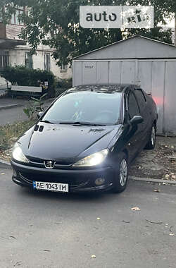 Седан Peugeot 206 2009 в Днепре