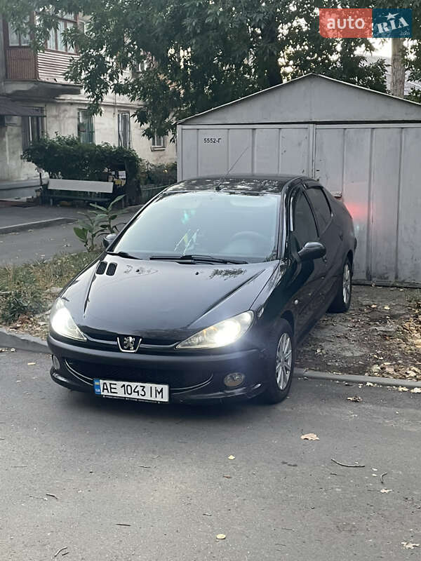 Седан Peugeot 206 2009 в 
