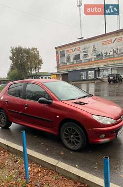 Хэтчбек Peugeot 206 2005 в Новгород-Северском