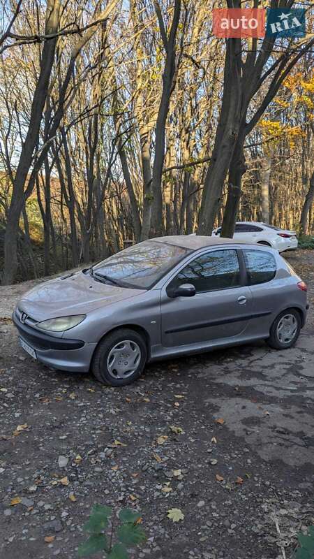 Хетчбек Peugeot 206 2003 в Львові
