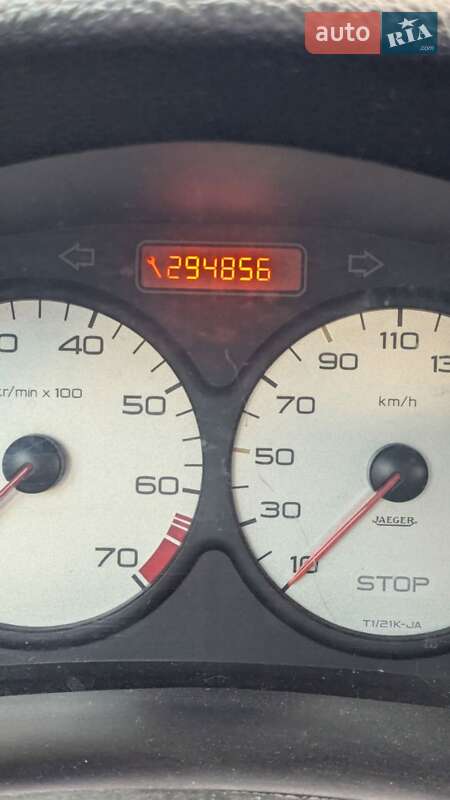 Хетчбек Peugeot 206 2003 в Львові