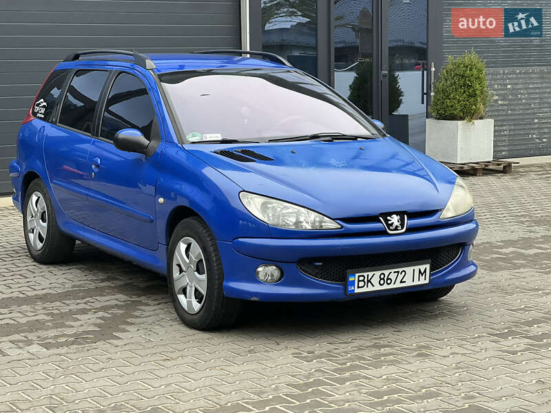 Универсал Peugeot 206 2004 в Ровно