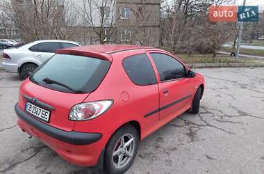 Хэтчбек Peugeot 206 2002 в 