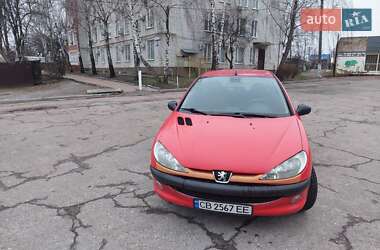 Хэтчбек Peugeot 206 2002 в 
