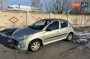 Хэтчбек Peugeot 206 2009 в Остроге